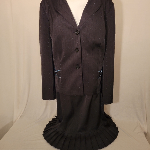 Classic Suit K.C. New York Black w Blue Detailed Pockets and Diamond 💎 - Picture 6 of 10